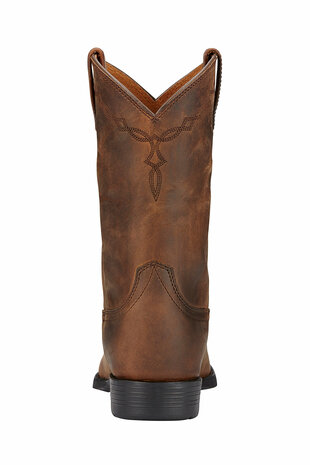 Ariat Roper achter