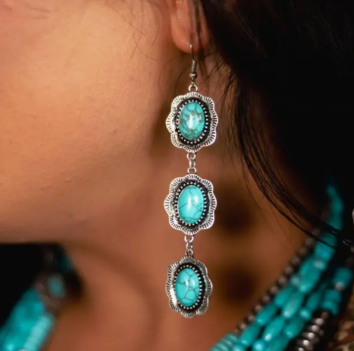 West & Co. Triple Turquoise Drop Oorbellen