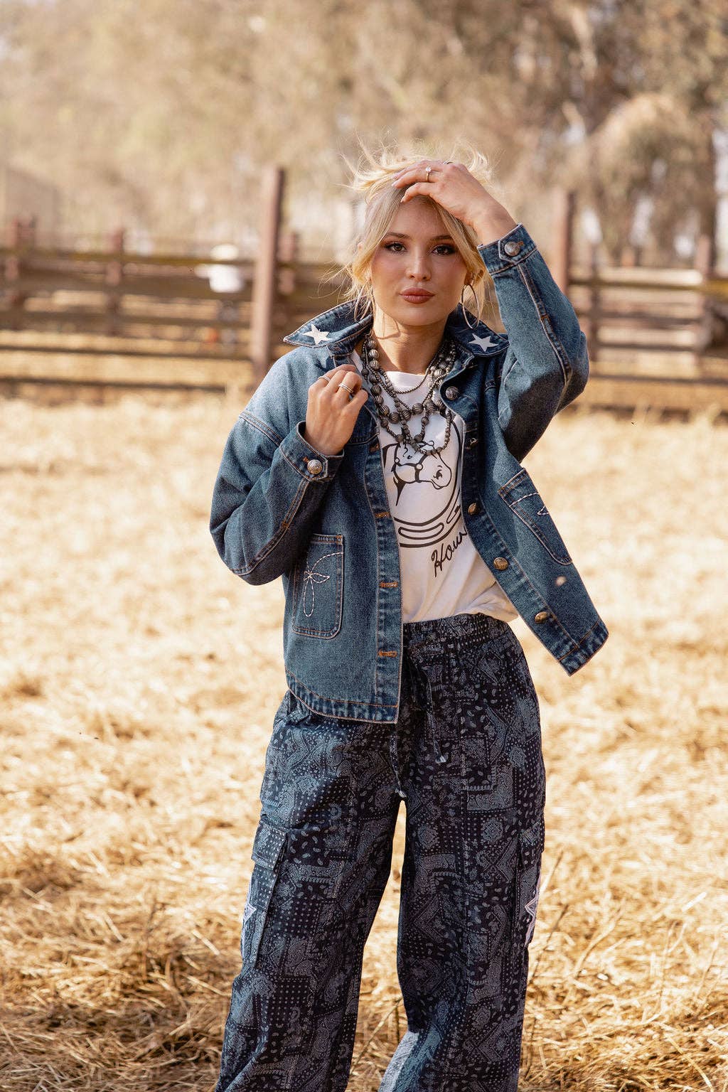 Saddle Up Cowgirl Jacket – Western Denim Jacket met Rodeo Details