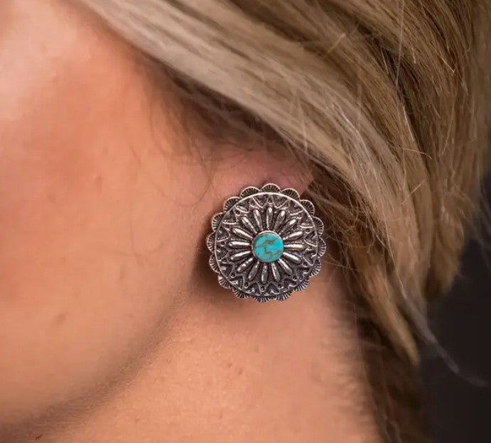West & Co. Turquoise Flower Concho Hoop Oorbellen