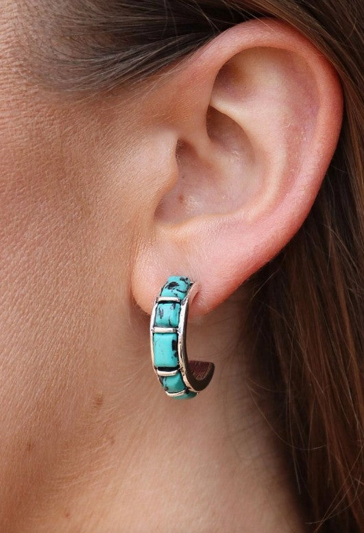 West & Co. Turquoise Inlay Hoop Oorbellen