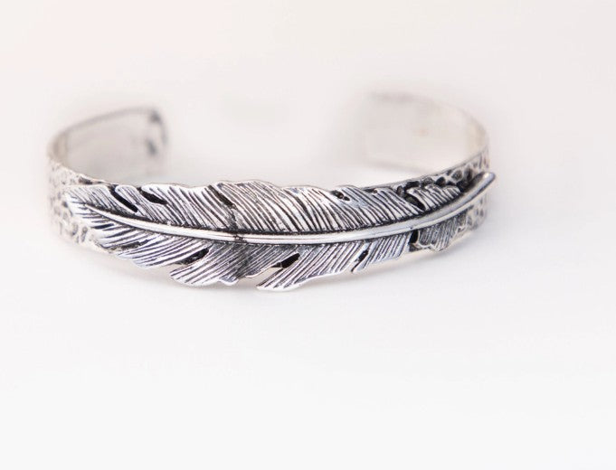 West & Co. Feather Cuff Armband – 18K Witgoud Verguld